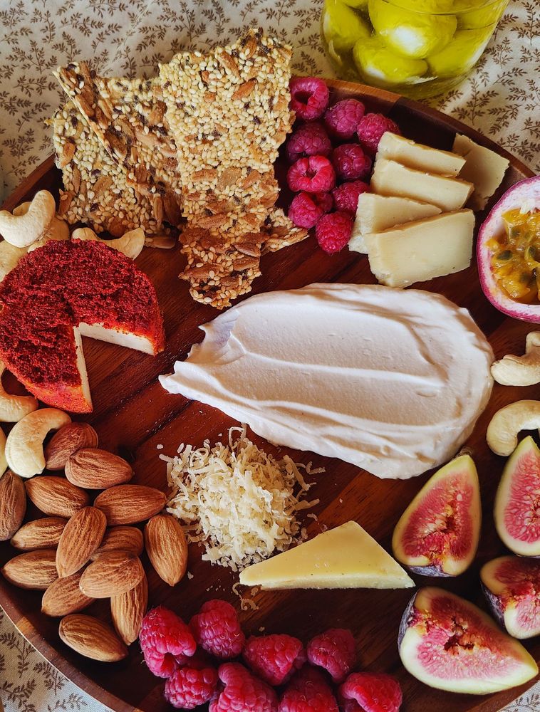 מגש גבינות טבעוניות